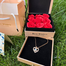 Подарунковий набір мильних троянд Best Wishes 9 шт. з кулоном, рожевий